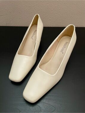 Harve Benard Cream Leather Square-Toe Low Heels
